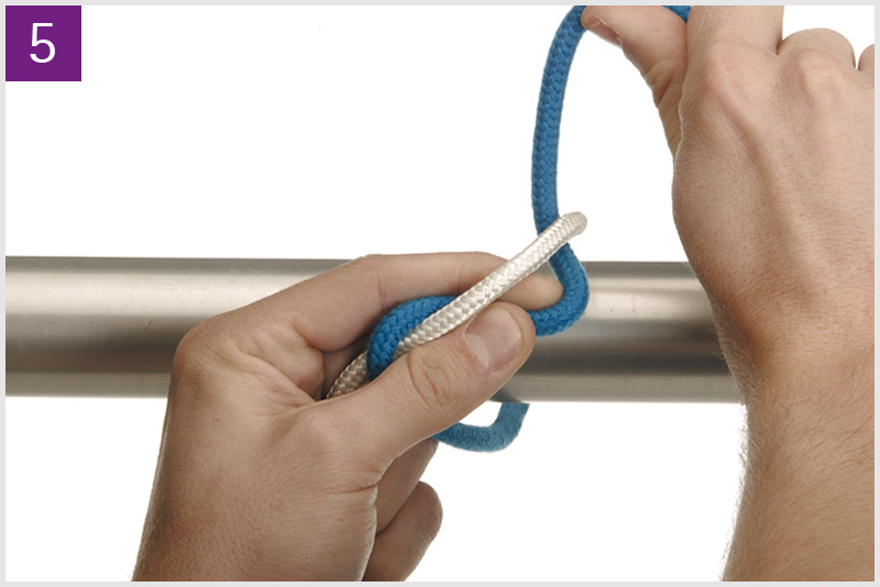 Surgeon’s Knot technique)